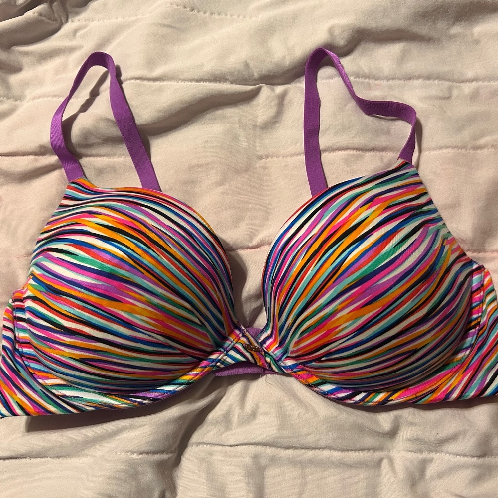 Victoria's Secret Plunge Rainbow Stripe 38D Back Closure Bra